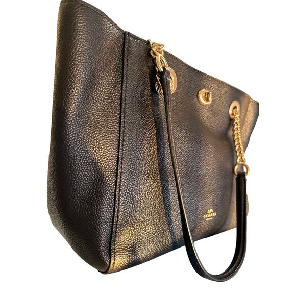 Coach Turnlock Chain Tote – Chic Polished Pebble Leather Handbag - Picture 5 of 11